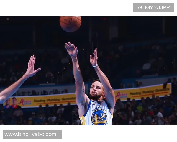 库里强调年轻球员的重要性呼吁全队以积极能量共同努力争胜